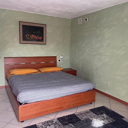 Alpaca'S House: Green, Animals & Lake View Bellano Chambre photo